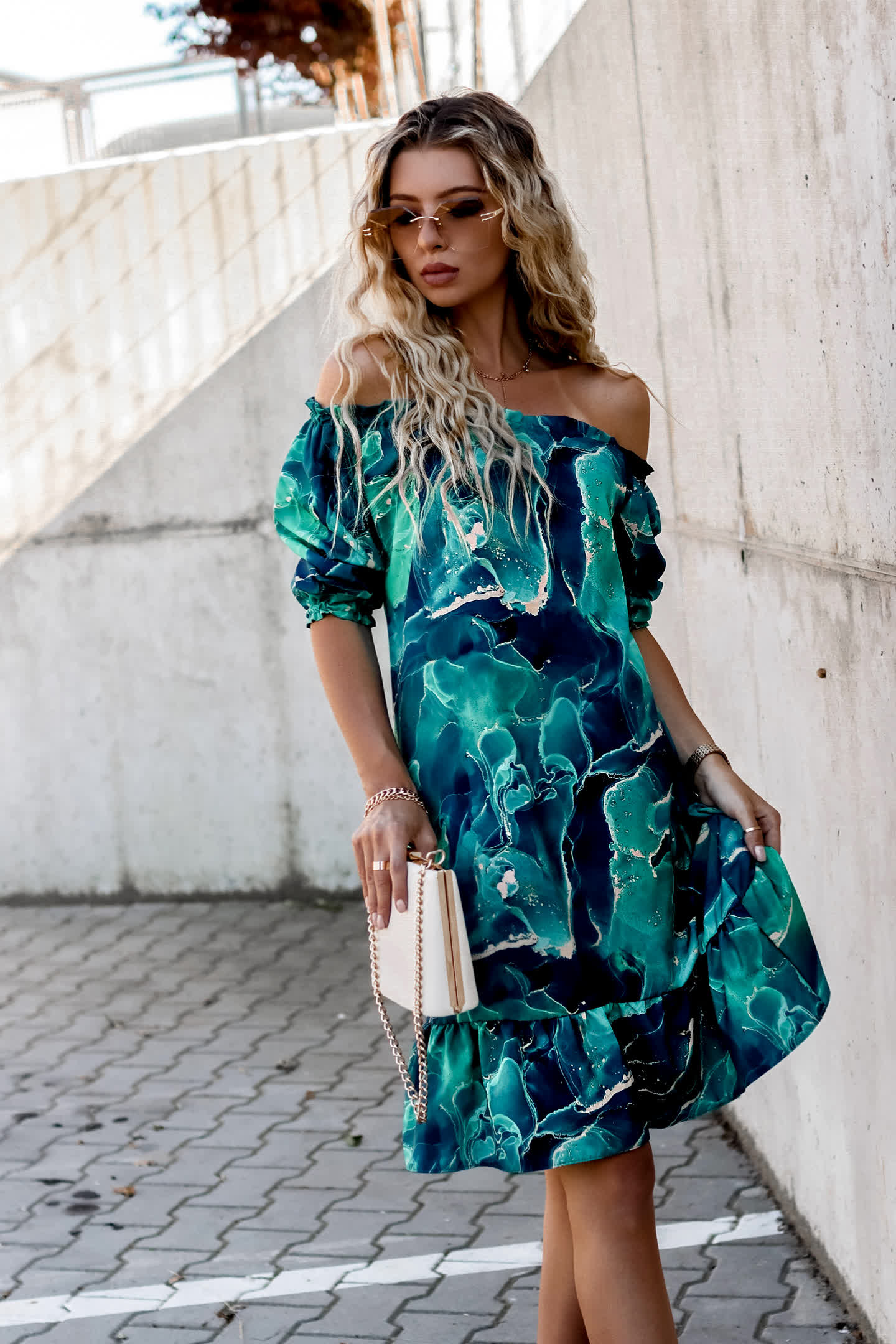 SUKIENKA HISZPANKA LUŹNA BĄDŹ WIĄZANA Z PASKIEM Z FALBANKĄ - obrazek 2